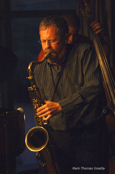 Jed Levy al sassofono
